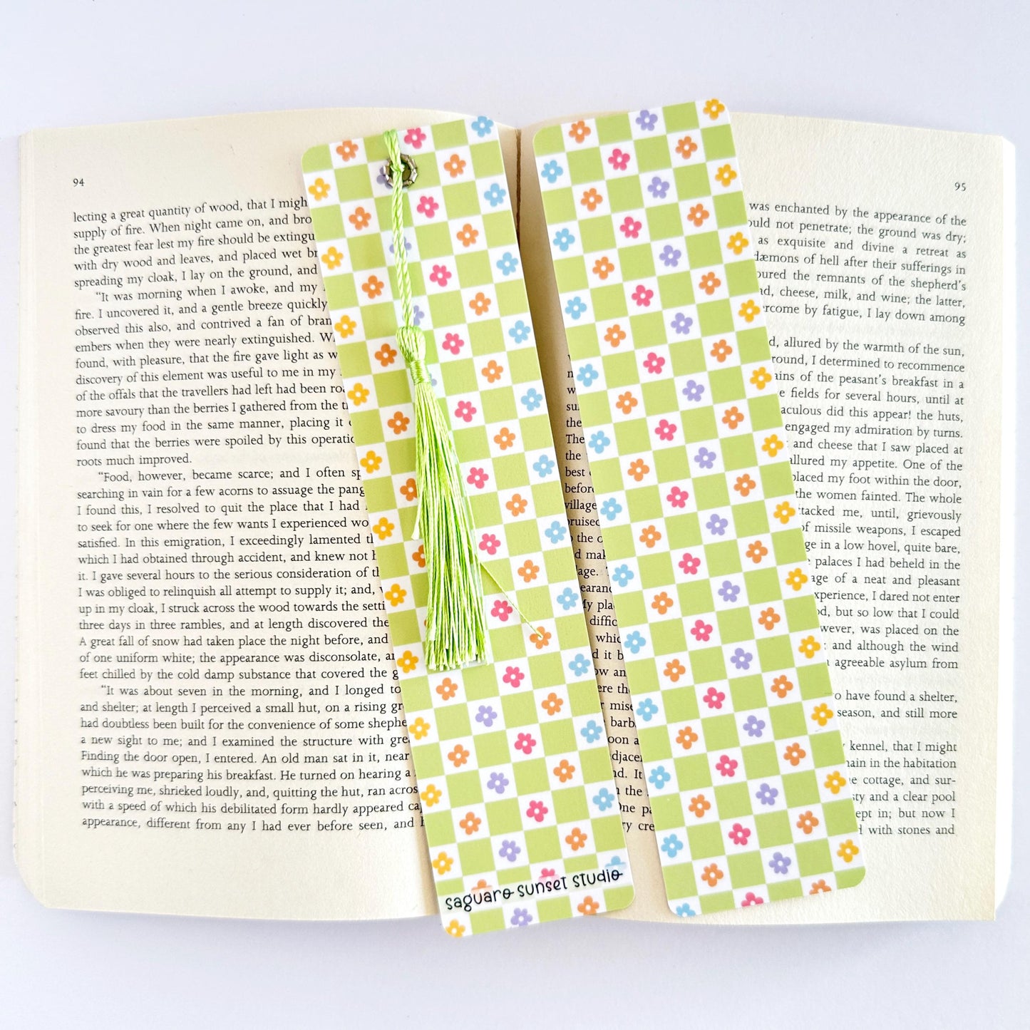 Flower Bookmark, Retro Bookish Merch, Paper Bookmark, Gifts for Readers Women, Book Lover Gift, Book Club Gift, Reading Accessories, Checker