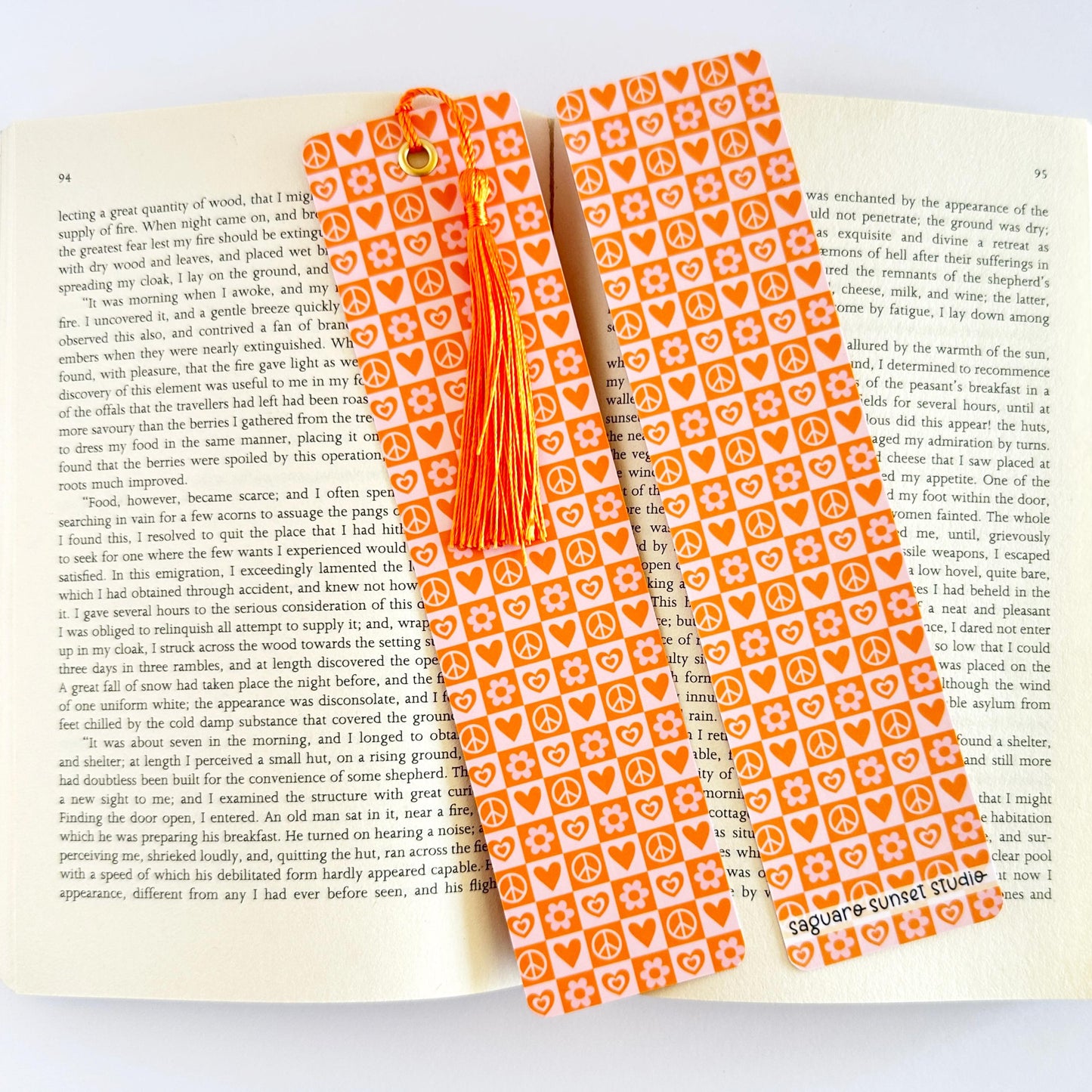 Heart Bookmark, Retro Bookish Merch, Paper Bookmark, Gifts for Readers Women, Book Lover Gift, Book Club Gift, Reading Accessories, Peace