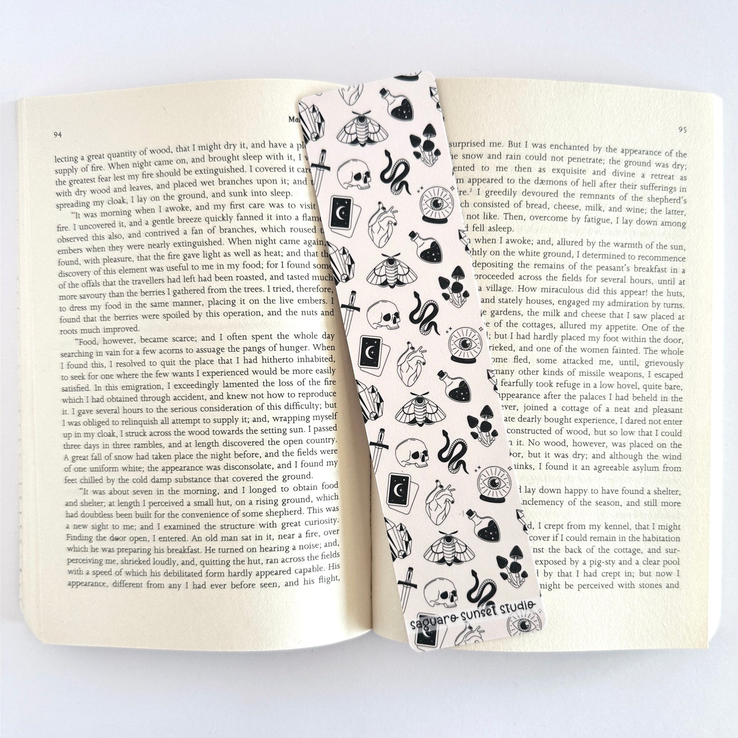 Skull Bookmark, Witchy Bookmark, Gothic Bookmark, Anatomy Bookmark, Gift for Reader, Reading Accessories, Bookish Merch, Dark Academia