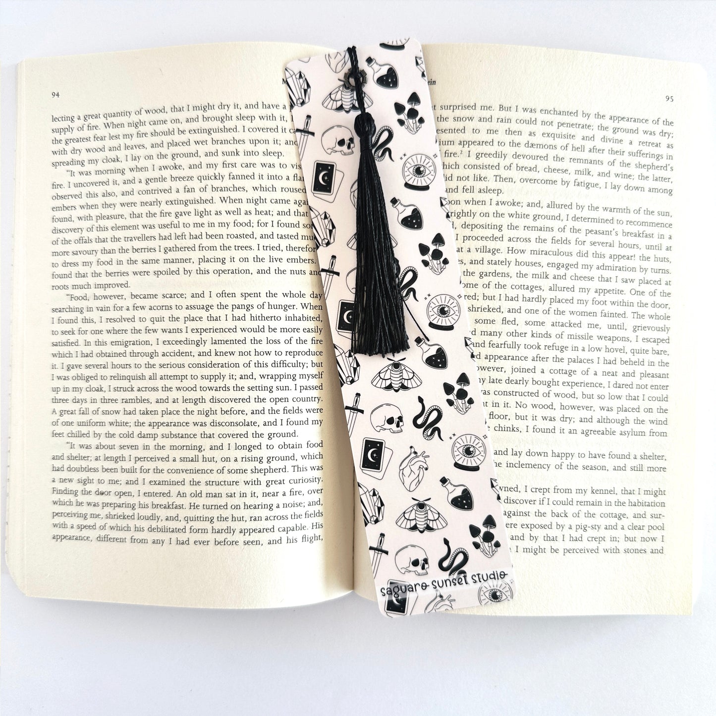 Skull Bookmark, Witchy Bookmark, Gothic Bookmark, Anatomy Bookmark, Gift for Reader, Reading Accessories, Bookish Merch, Dark Academia